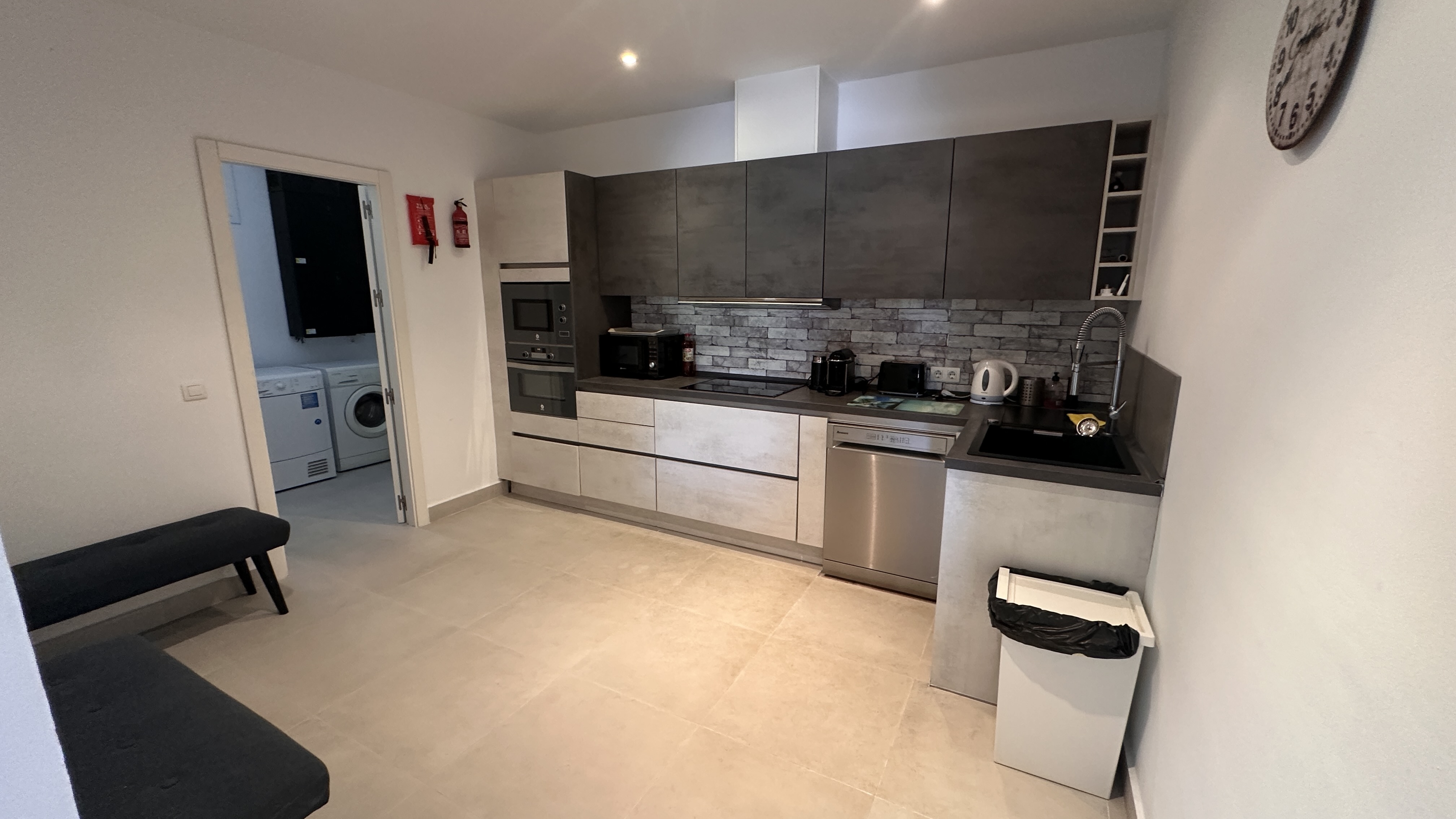 Fully equipped kitchen